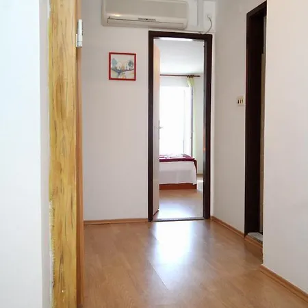 Διαμέρισμα Molunat 3544b *